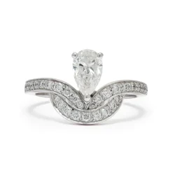 Bague Emblème 0.7ct Poire pavée