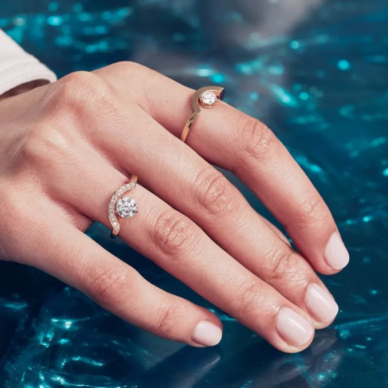 Bague Intrépide grand arc 1ct pavée