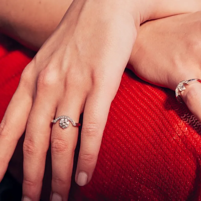 Bague Intrépide grand arc 1ct pavée