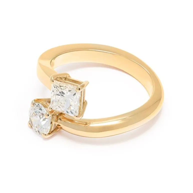 Bague Toi & Moi Twist 0.5ct Brillant 0.7ct Princesse