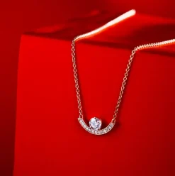 Pendentif Intrépide grand arc 0.5ct pavé