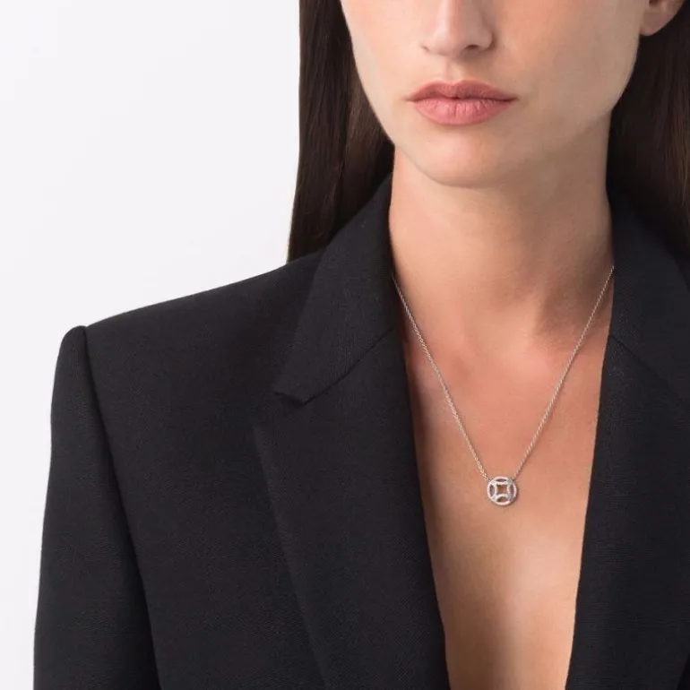 Pendentif Perpétuel.le pavé
