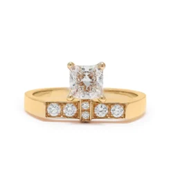 Solitaire Uraeus 0.7ct Princesse pavé