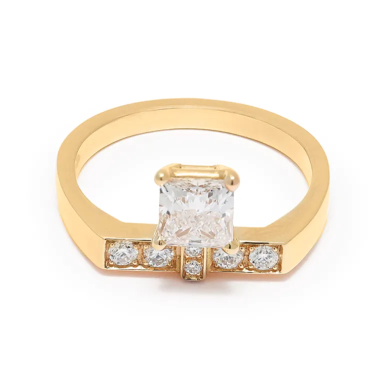 Solitaire Uraeus 0.7ct Princesse pavé