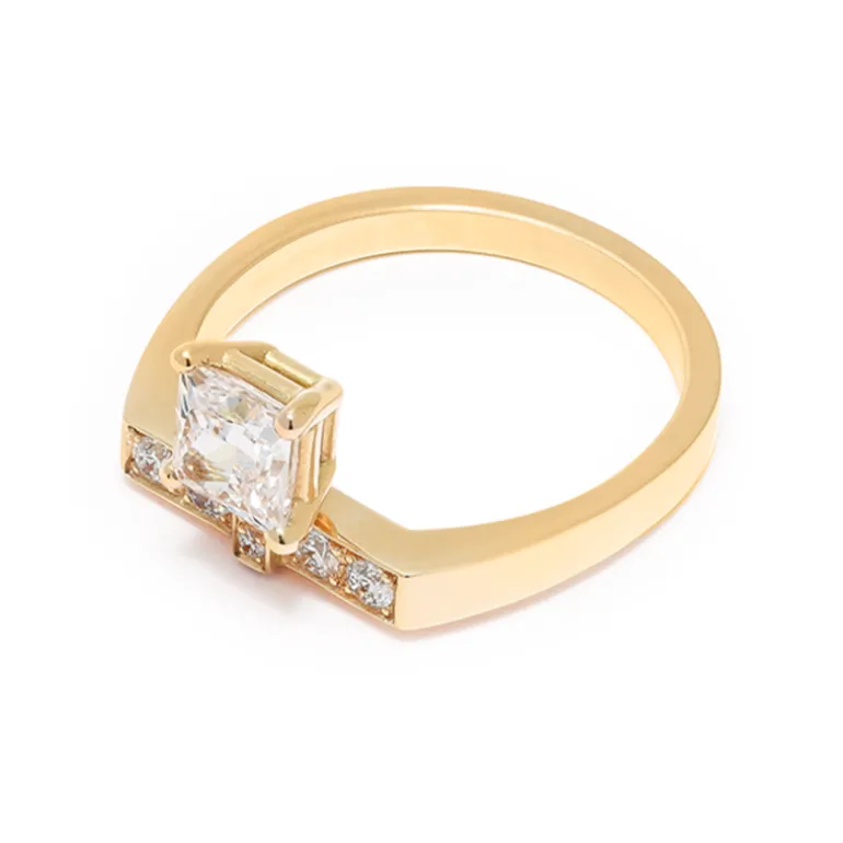 Solitaire Uraeus 0.7ct Princesse pavé